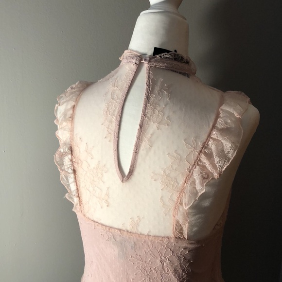 **SOLD** NWT Express Lace and Ruffle Mock Neck Blush Pink Top XS - Picture 6 of 7